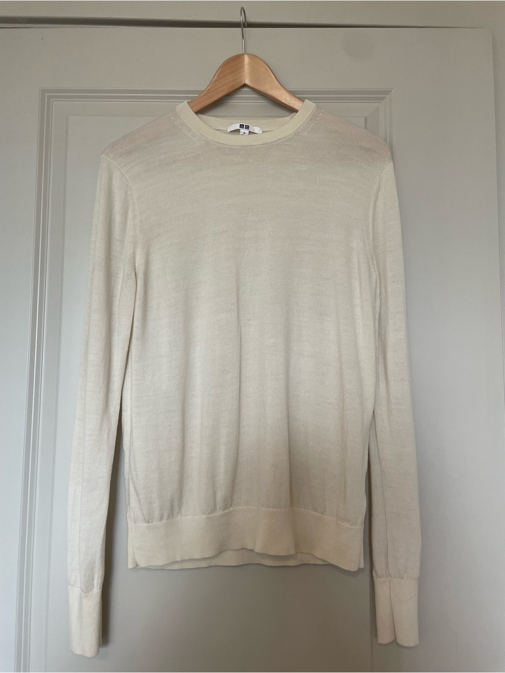 Uniqlo Men's Cream Crewneck Pullover